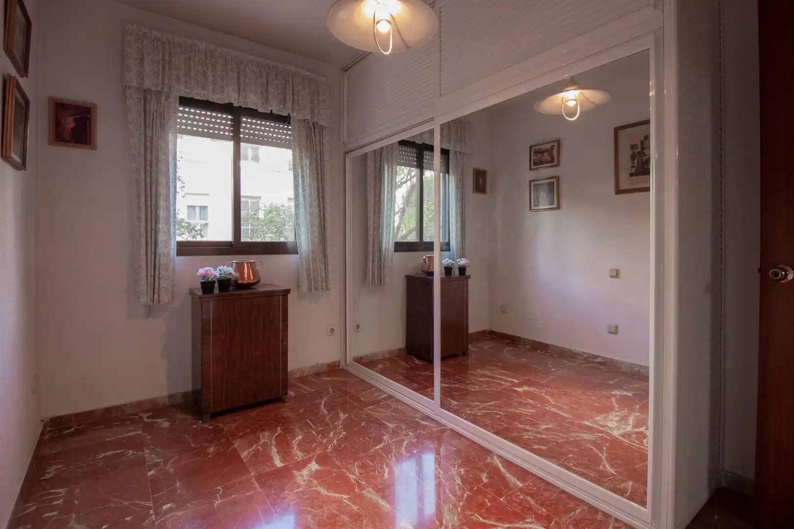 Bedroom of Flat for sale in Sevilla  with Air Conditioner, Heating and Community pool