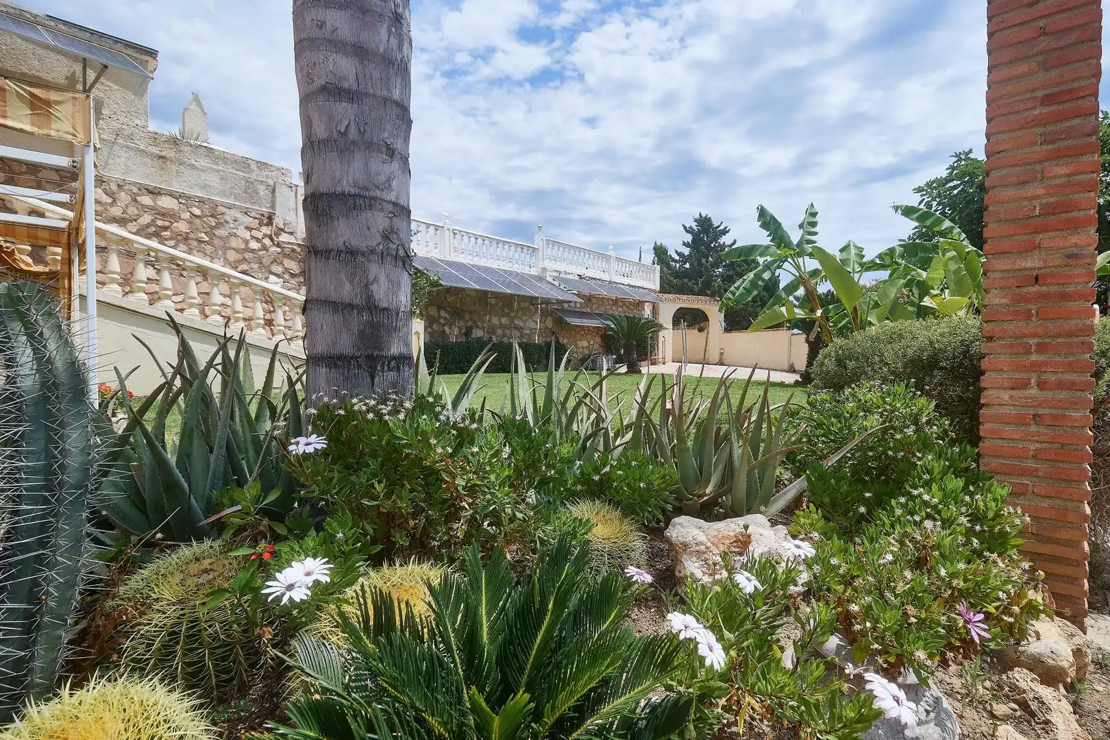 Chalet con piscina en venta en El Faro de Calaburra - Chaparral, imagen 40