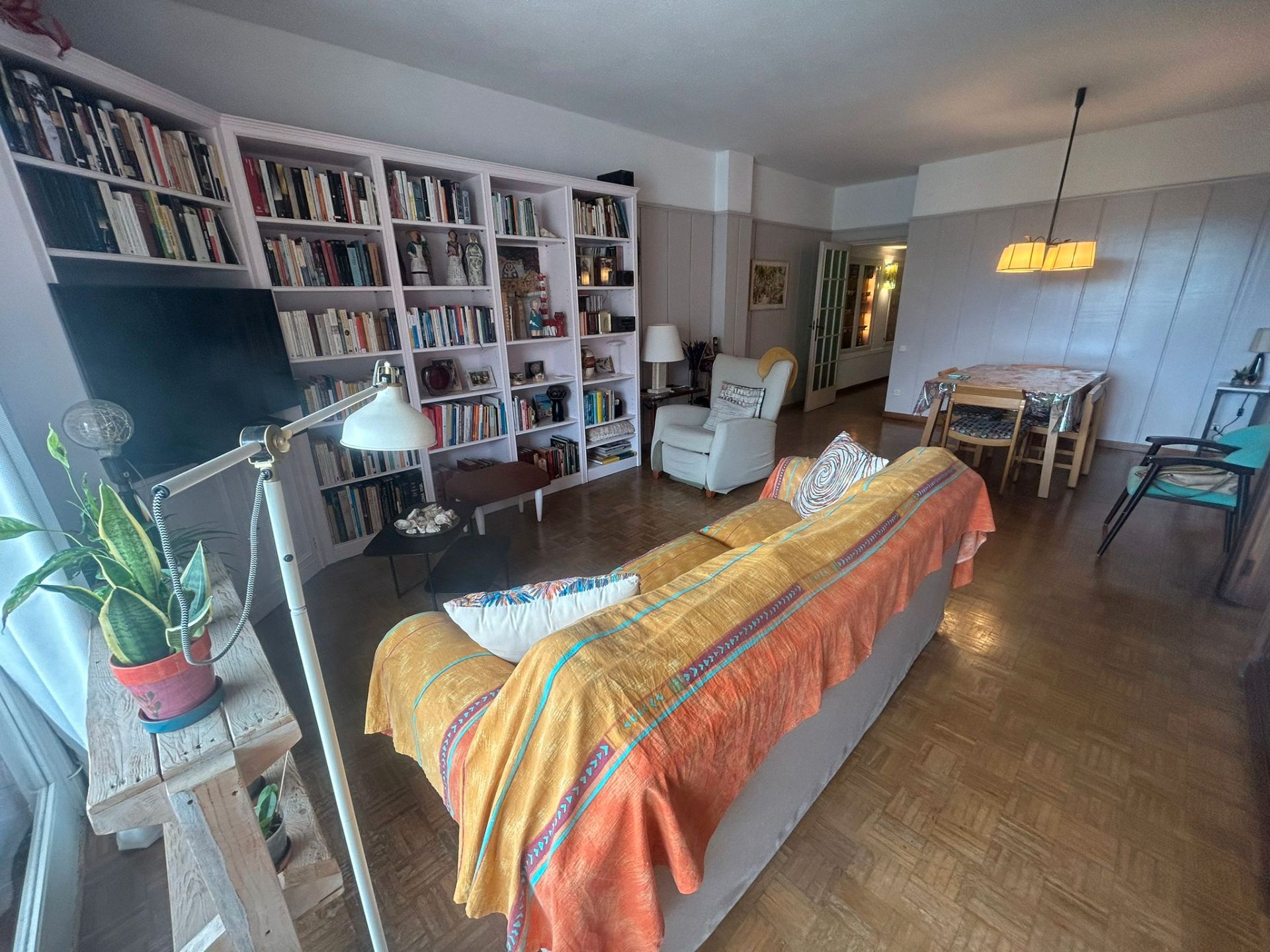 Living room of Flat for sale in  Barcelona Capital  with Air Conditioner, Heating and Parquet flooring