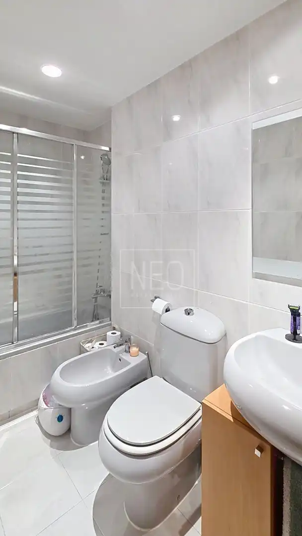 Badezimmer von Wohnung zum Verkauf in Alcorcón mit Klimaanlage, Heizung und Privatgarten