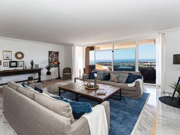 Apartment with pool for sale in Marbella Centro