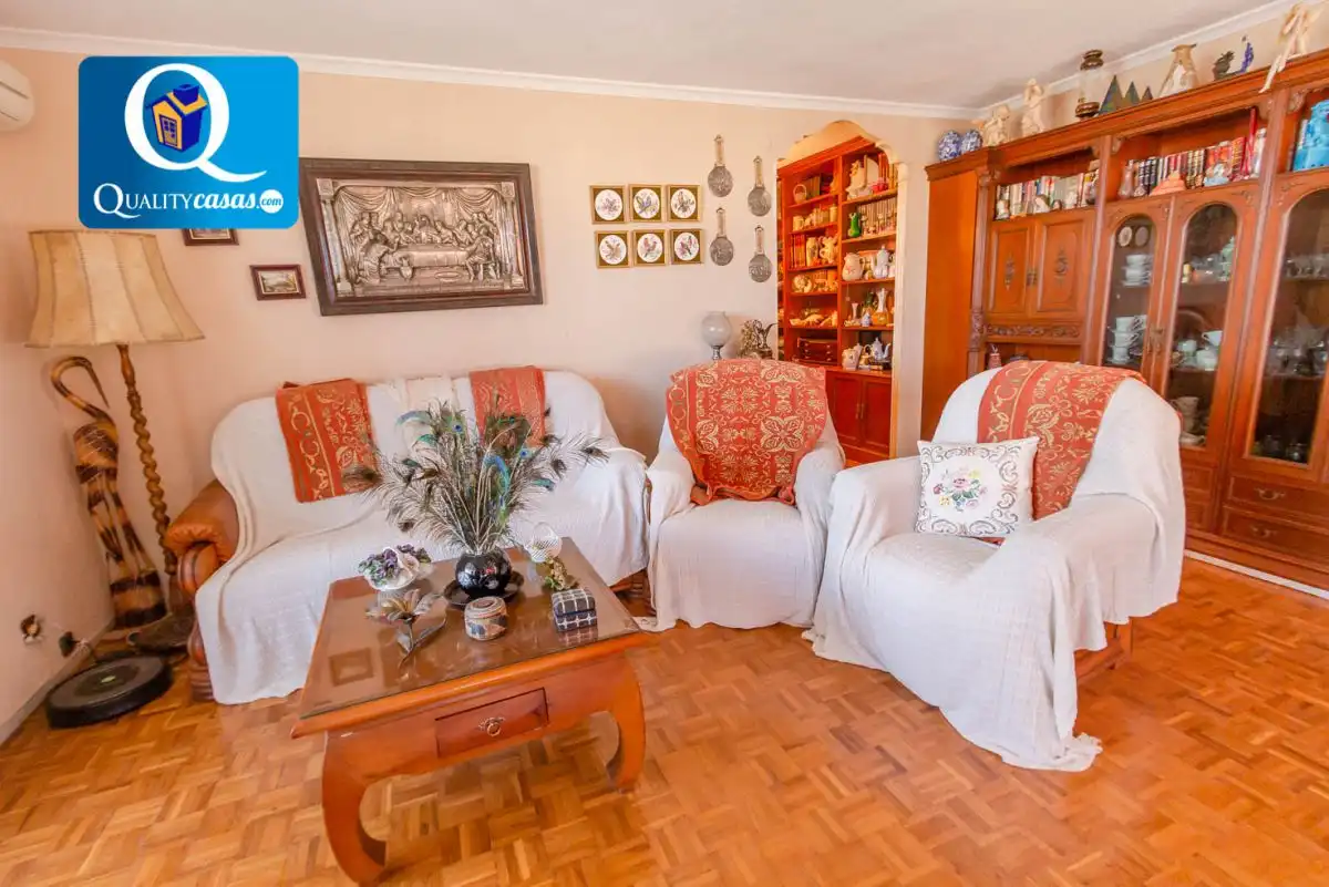 Sala d'estar de Apartament en venda en Alicante / Alacant amb Aire condicionat, Calefacció i Terrassa