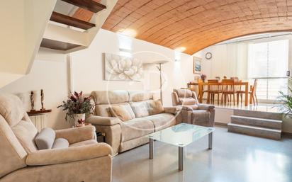 Living room of Single-family semi-detached for sale in Sabadell  with Air Conditioner, Heating and Terrace