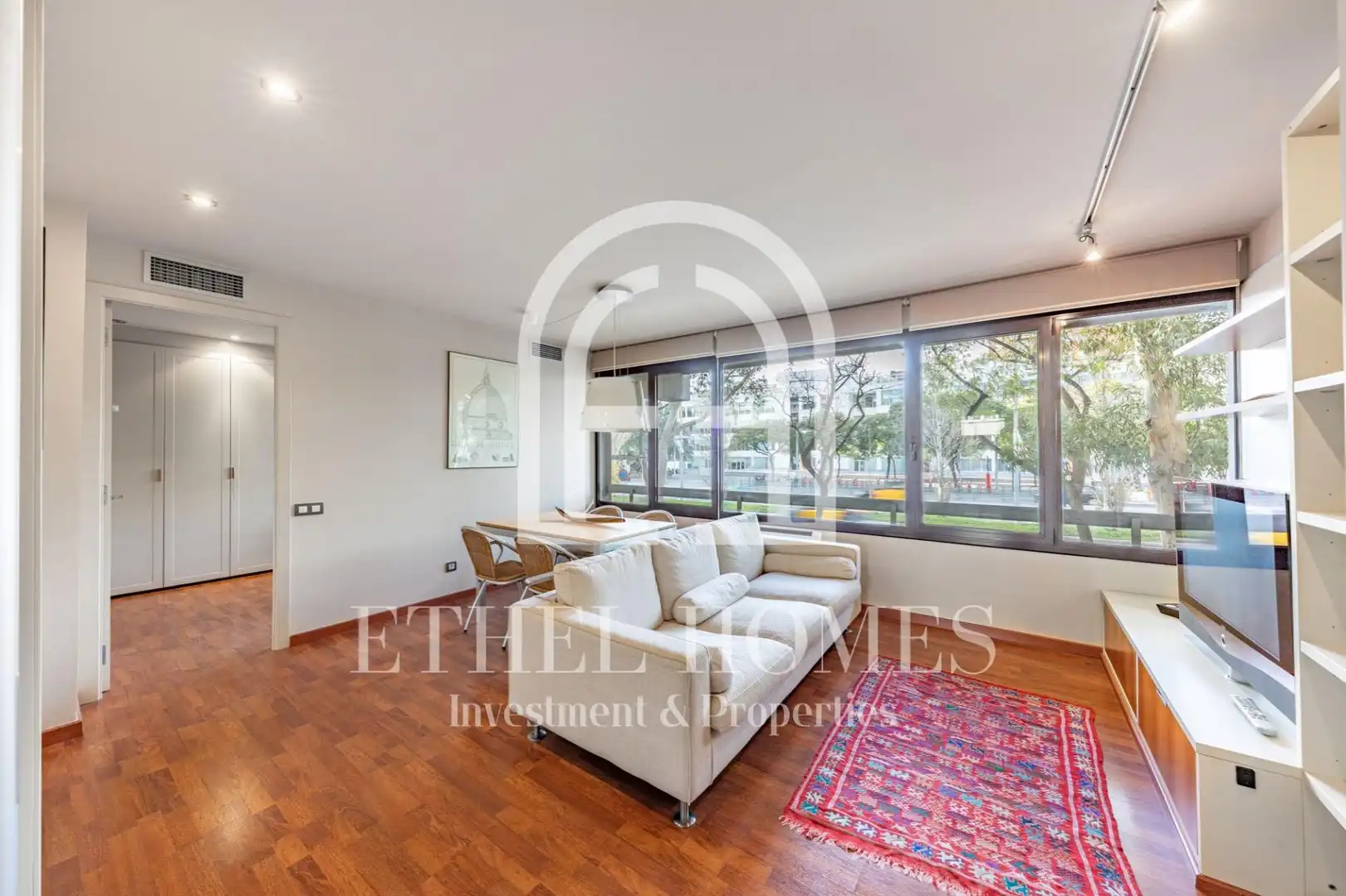 Exterior view of Flat for sale in  Barcelona Capital  with Parquet flooring