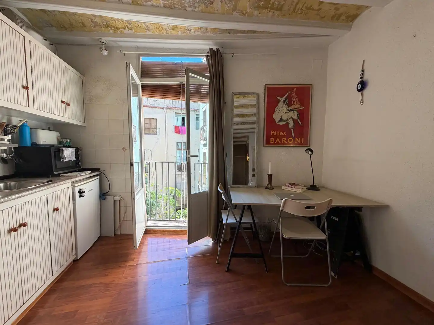 Terraza de Piso en venta en  Barcelona Capital con Amueblado y Balcón