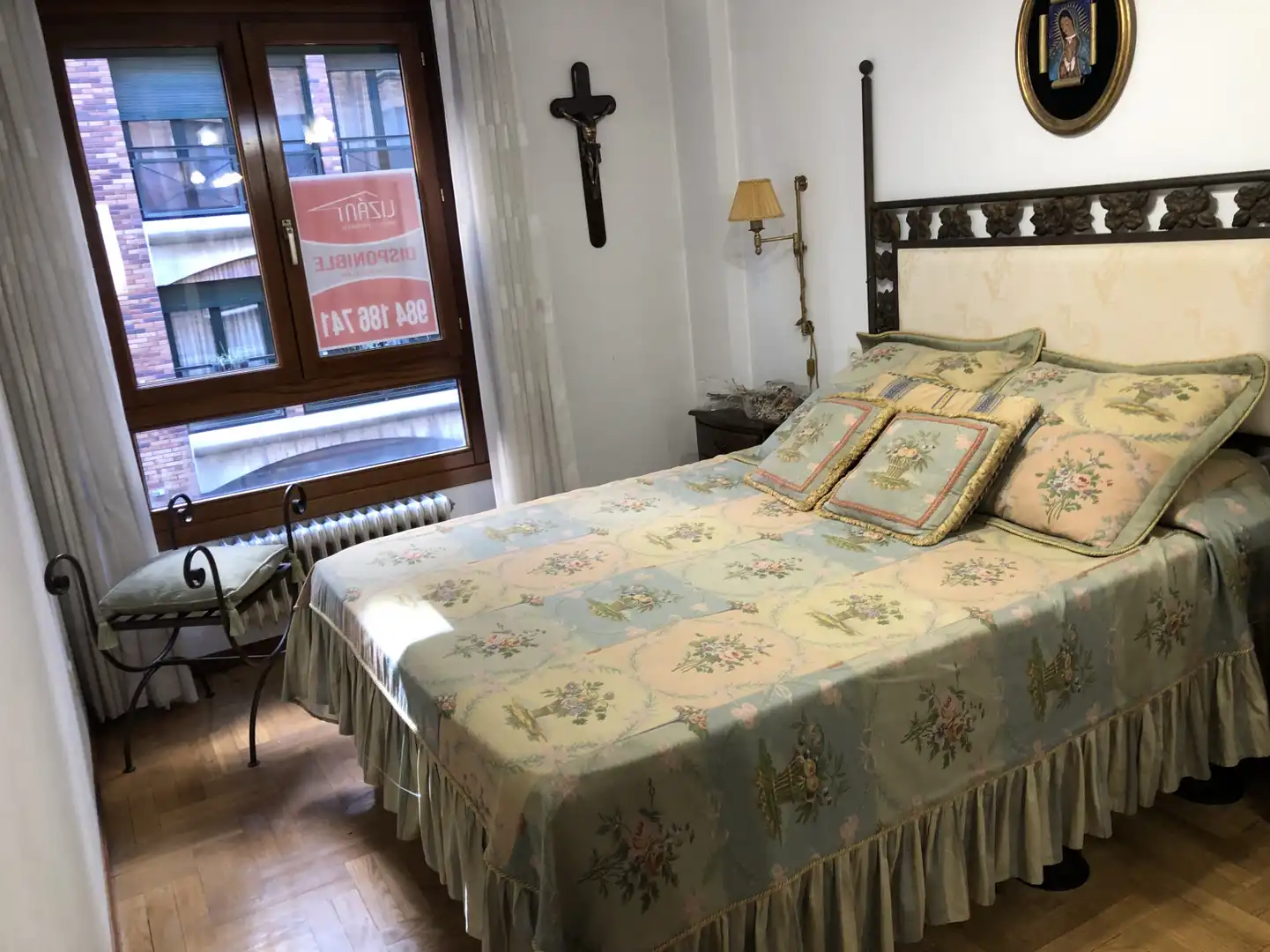 Bedroom of Flat for rent in Oviedo   with Heating, Parquet flooring and Storage room