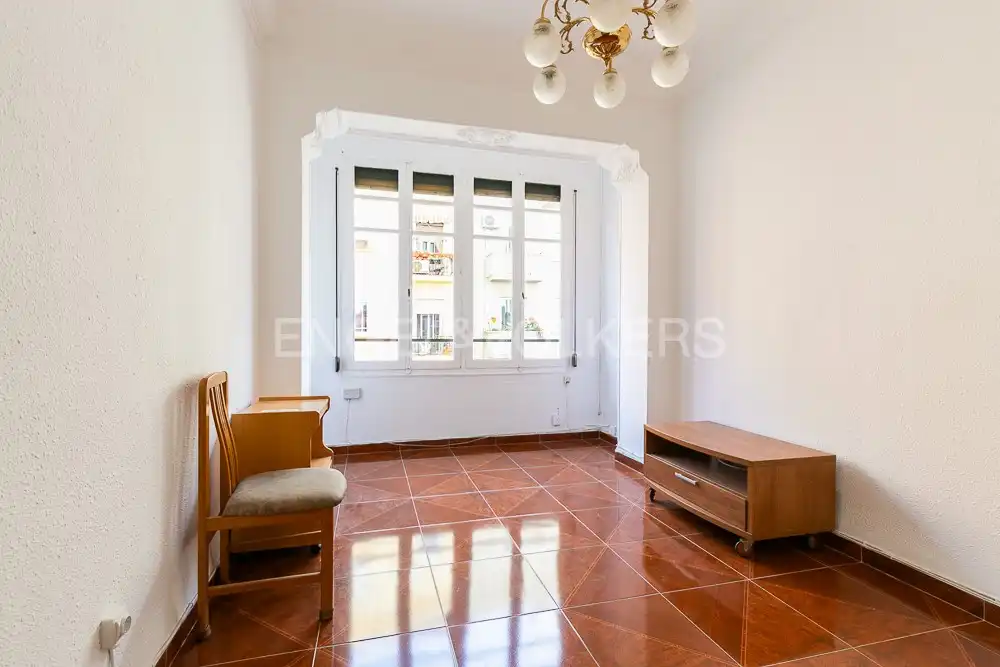 Living room of Flat for rent in Valencia  with Air Conditioner, Heating and Pets allowed