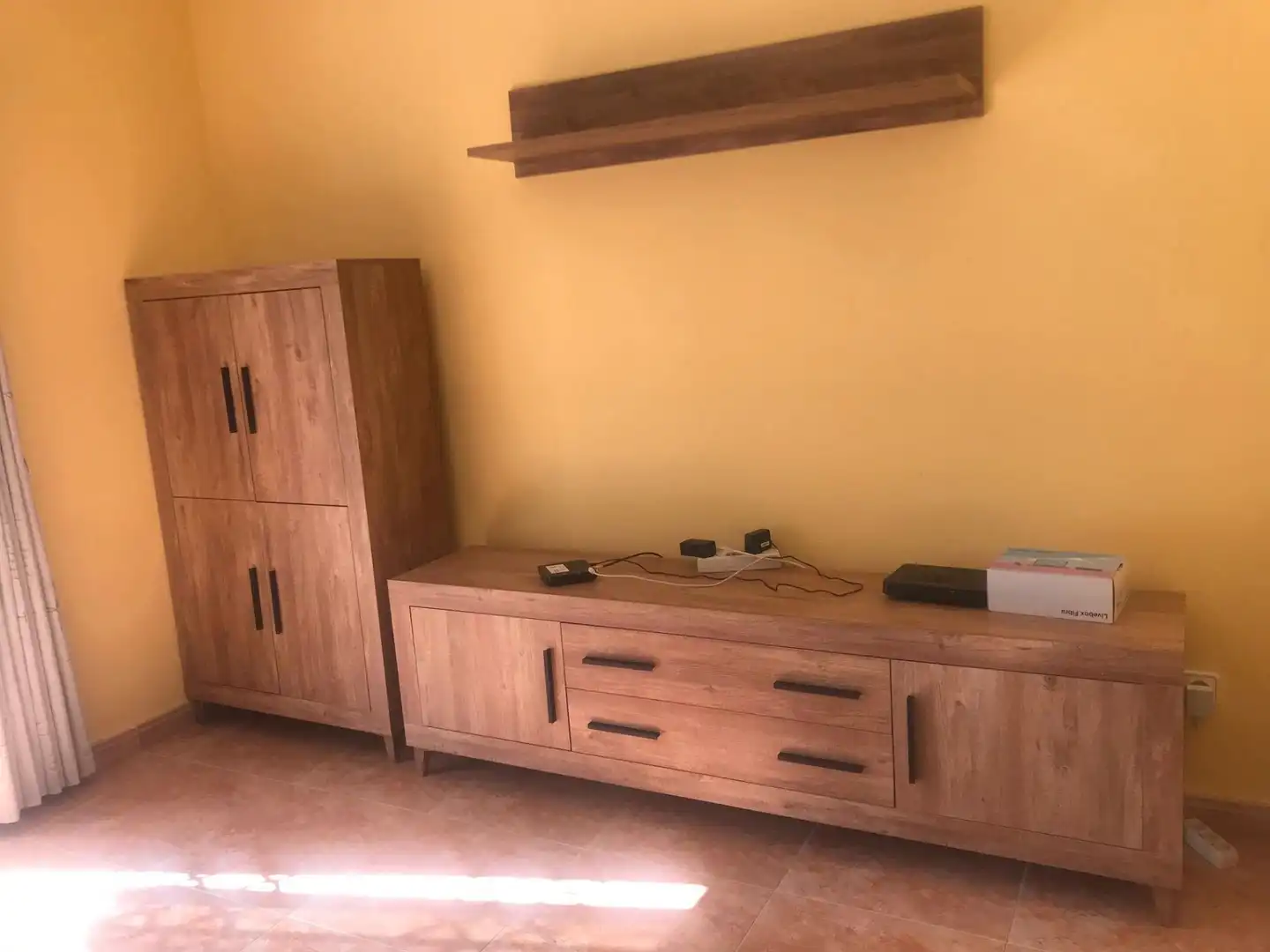 Sala de estar de Casa adosada en venta en Castellbisbal con Aire acondicionado, Calefacción y Jardín privado