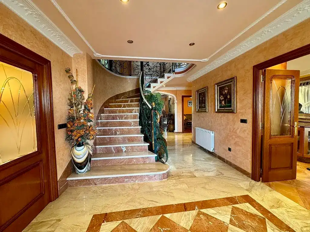 Houses for sale in Cacabelos  with Heating, Parquet flooring and Terrace
