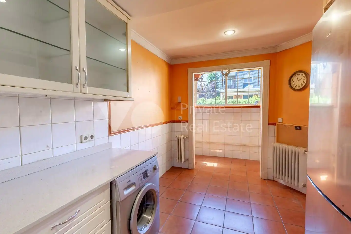 Cocina de Casa adosada en venta en Las Rozas de Madrid con Aire acondicionado, Calefacción y Jardín privado