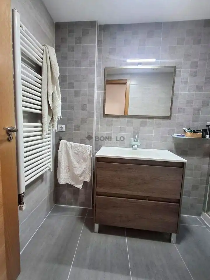 Bathroom of Duplexes for rent in Teruel  with Air Conditioner, Heating and Parquet flooring