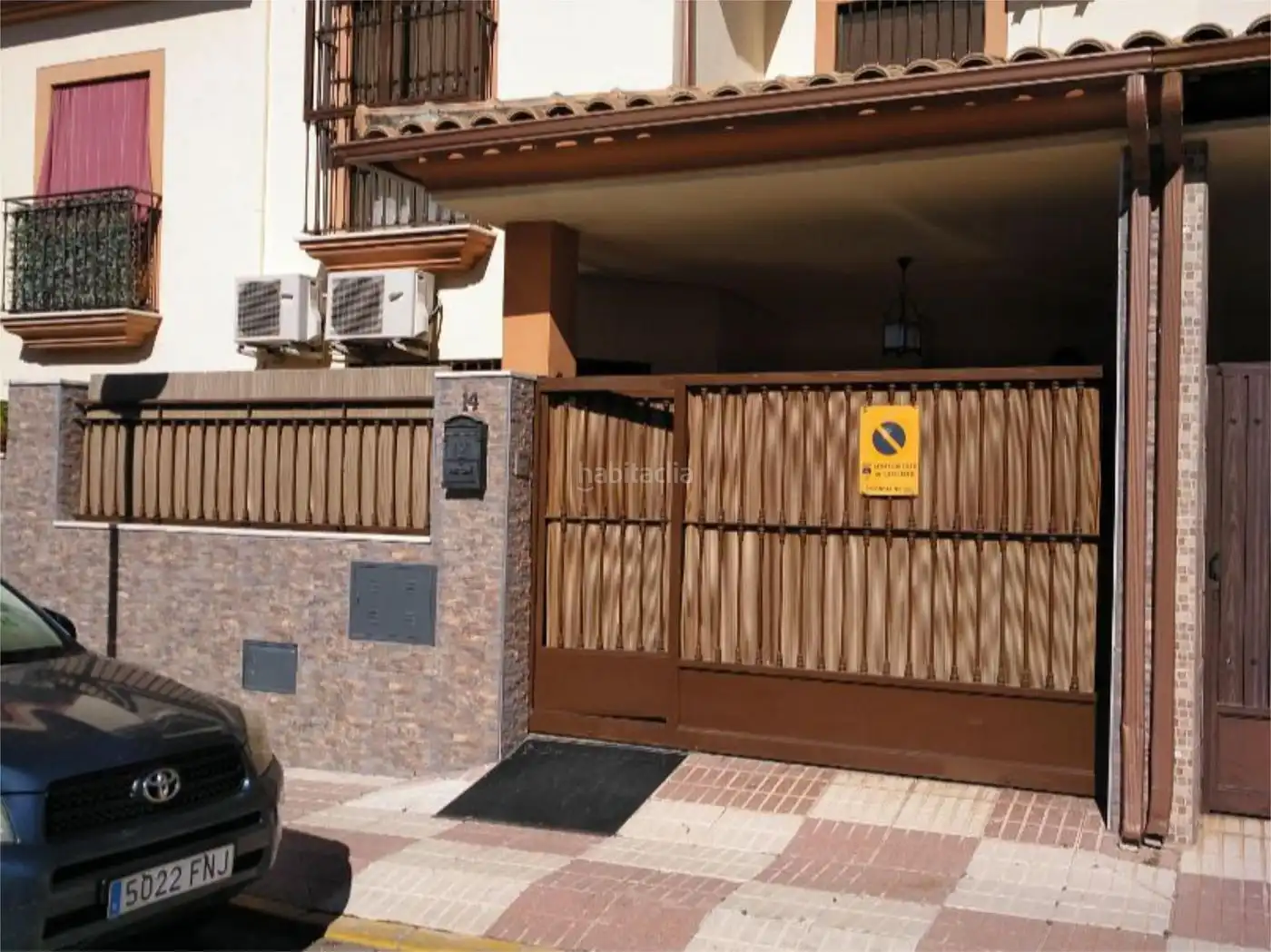 Adosado en venta en Calle Victoria Kemp 14, imagen 2