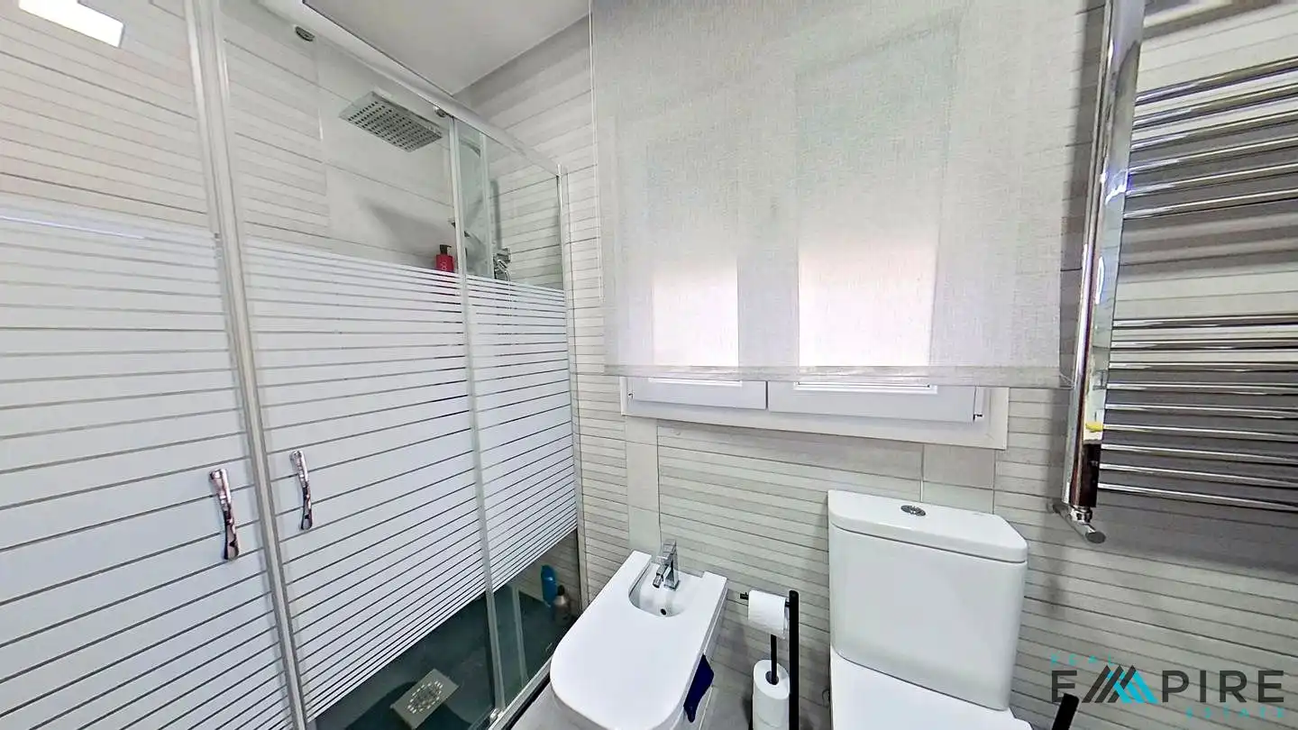 Semi-detached house with pool for sale in Ugena, imagen 49