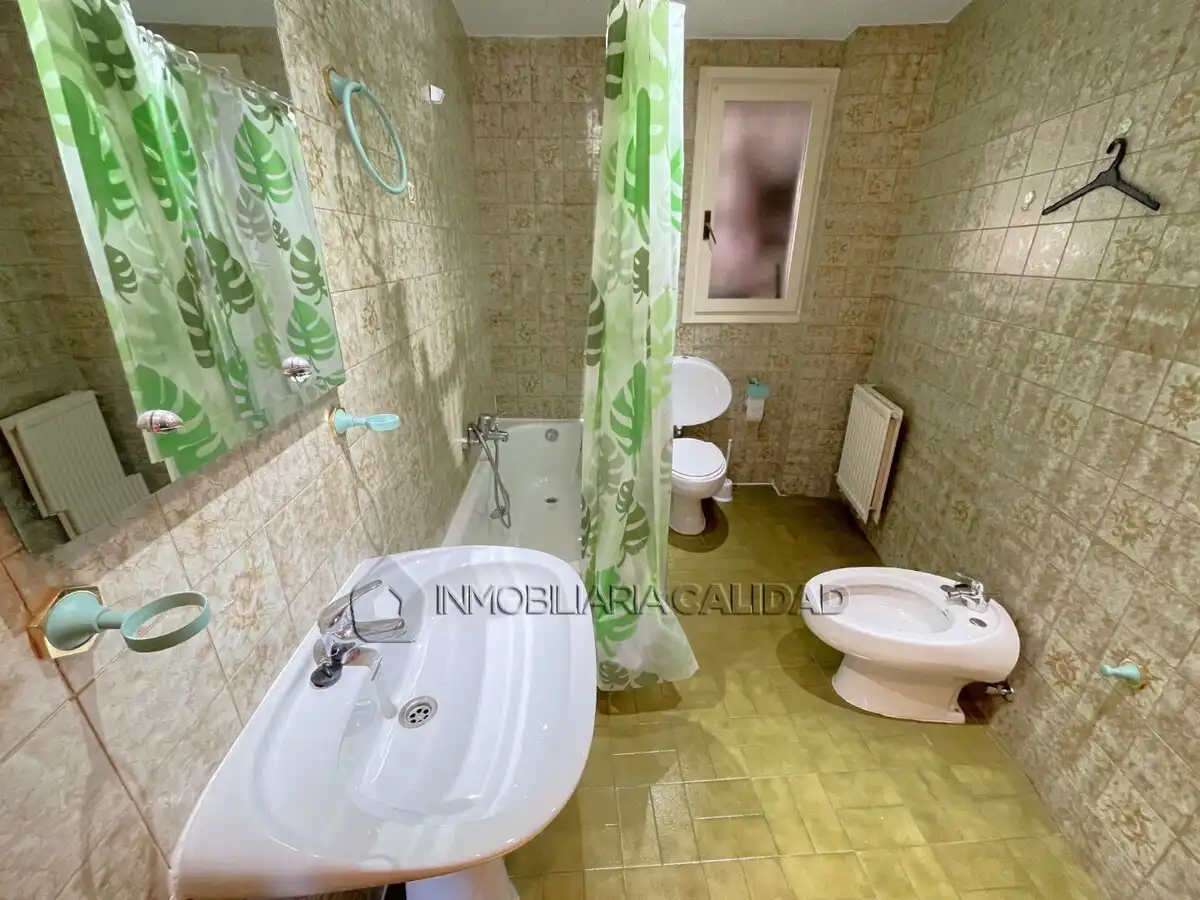 Habitación de Piso de alquiler en Burgos con Calefacción y Amueblado