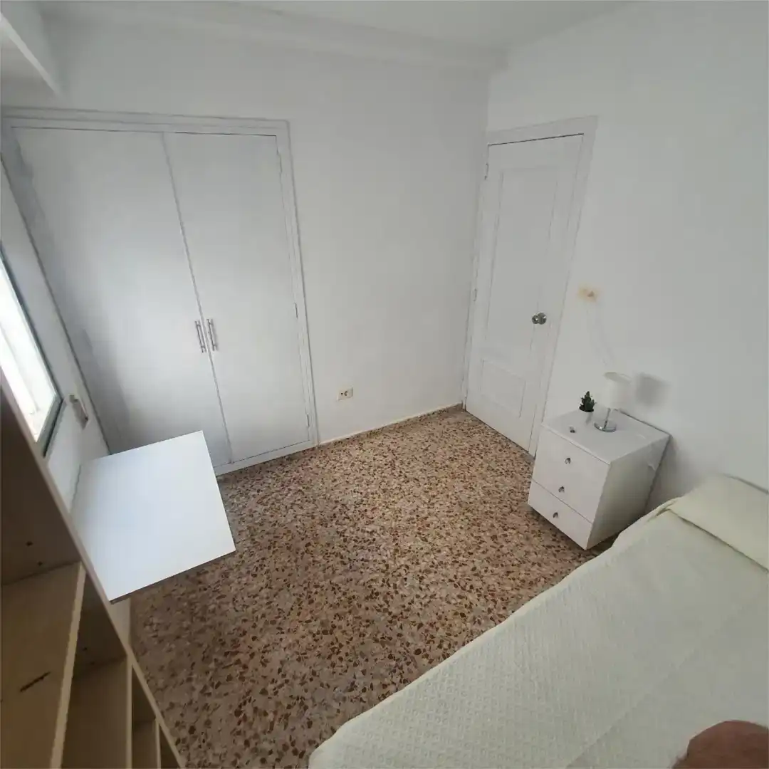 Dormitori de Pis en venda en Alzira amb Aire condicionat, Moblat i Forn