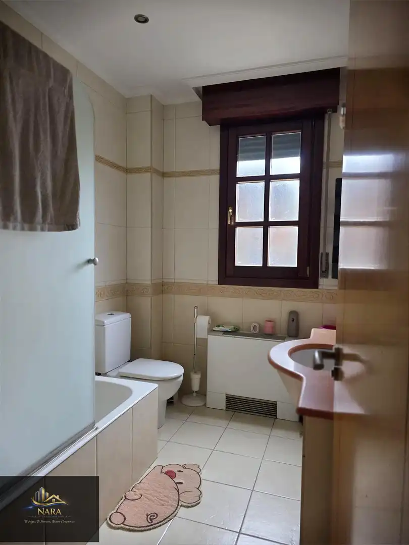 Bathroom of Houses for sale in Meruelo  with Air Conditioner, Private garden and Terrace