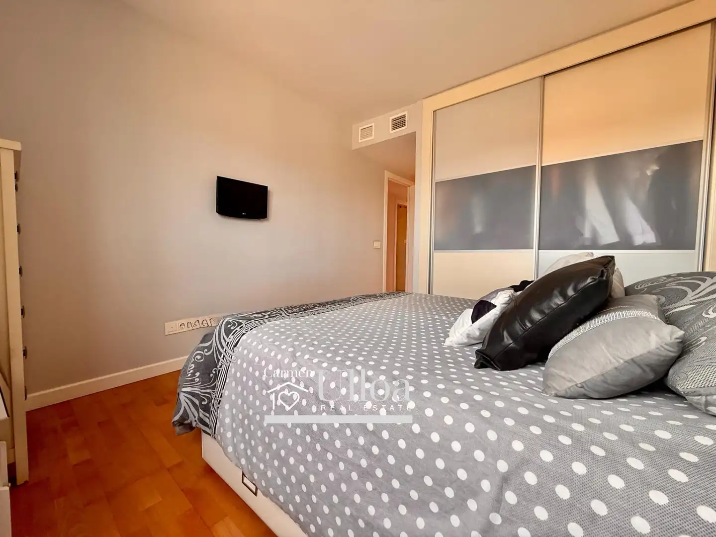 Habitación de Apartamento en venta en Alicante / Alacant con Aire acondicionado, Calefacción y Jardín privado