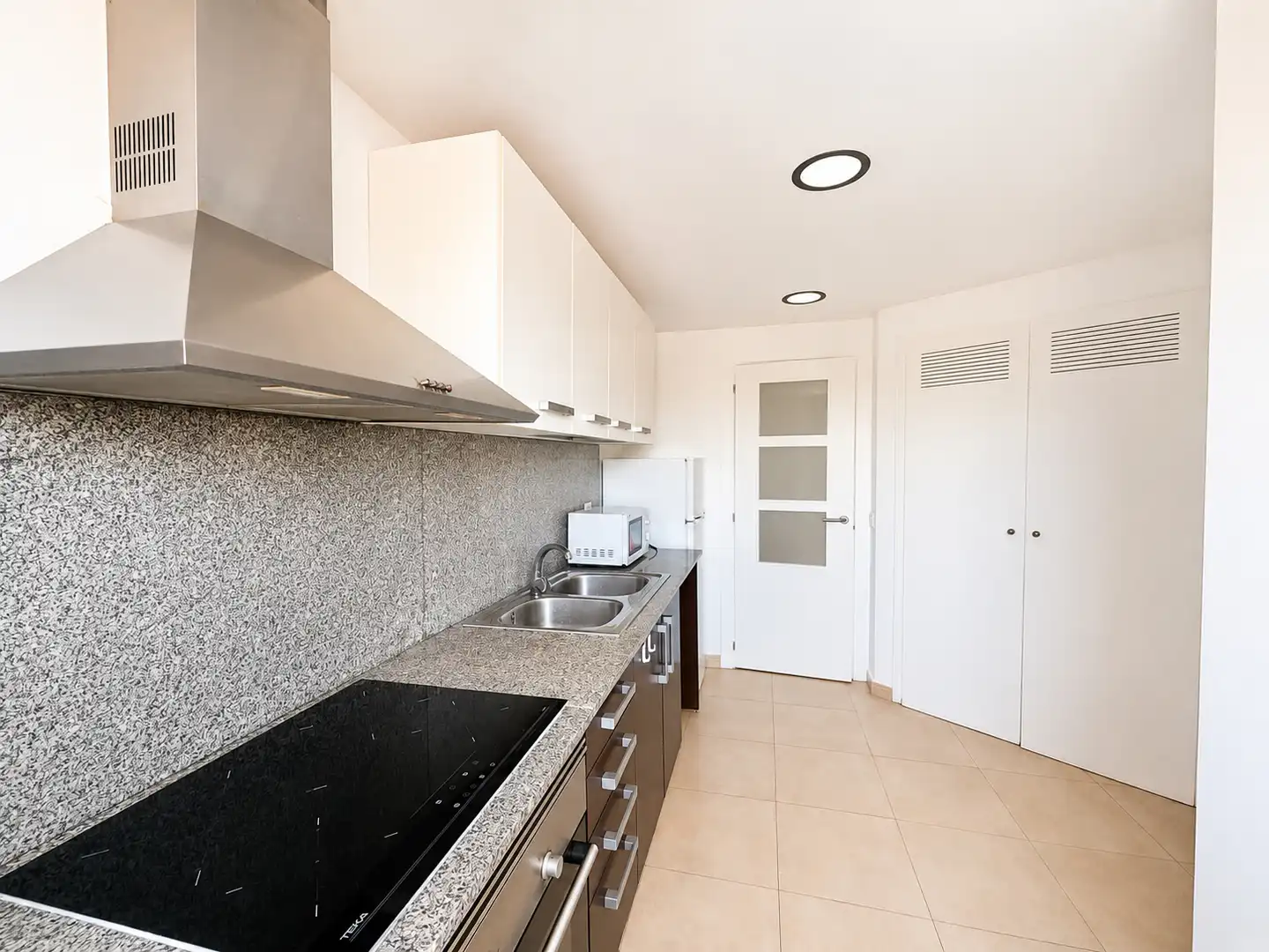Cocina de Piso en venta en Cassà de la Selva con Calefacción y Trastero