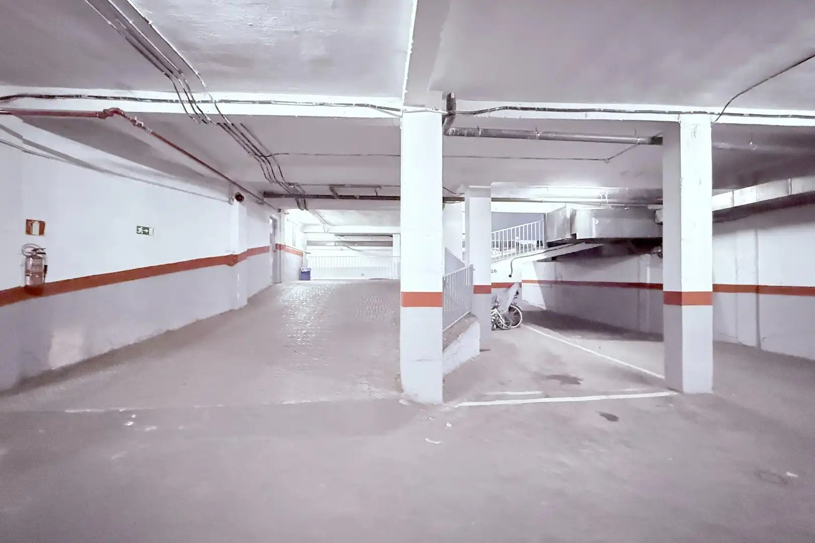 Parkplatz von Geschaftsraum zum Verkauf in Móstoles