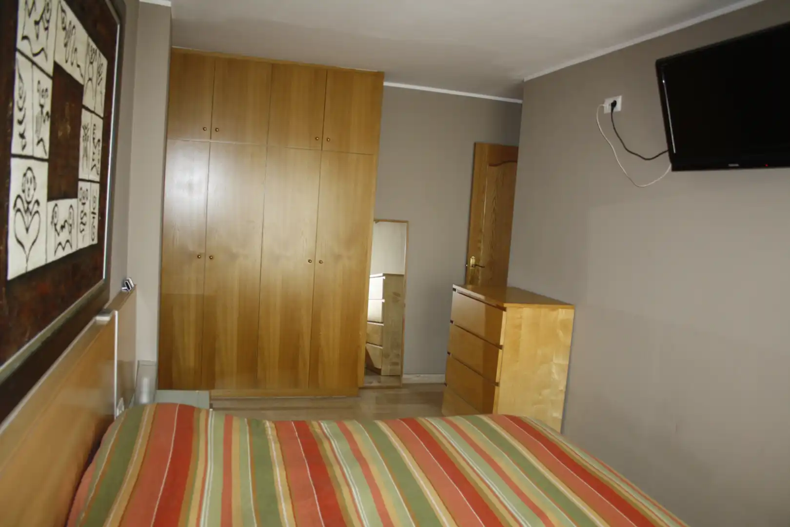 Maisonette zur Miete in Carrer de Milà i Fontanals, Mercat