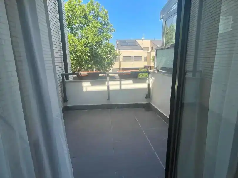 Terraza de Piso en venta en Pinto con Aire acondicionado, Jardín privado y Piscina