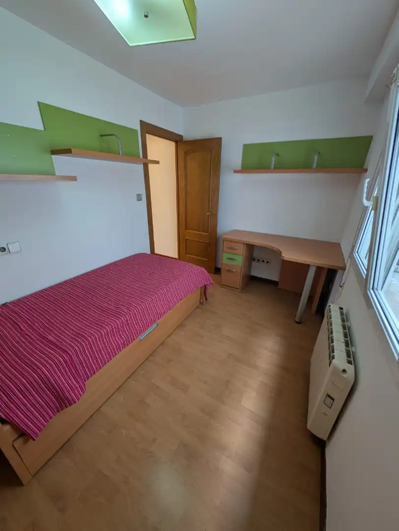 Bedroom of Flat for sale in Gijón   with Heating, Private garden and Parquet flooring