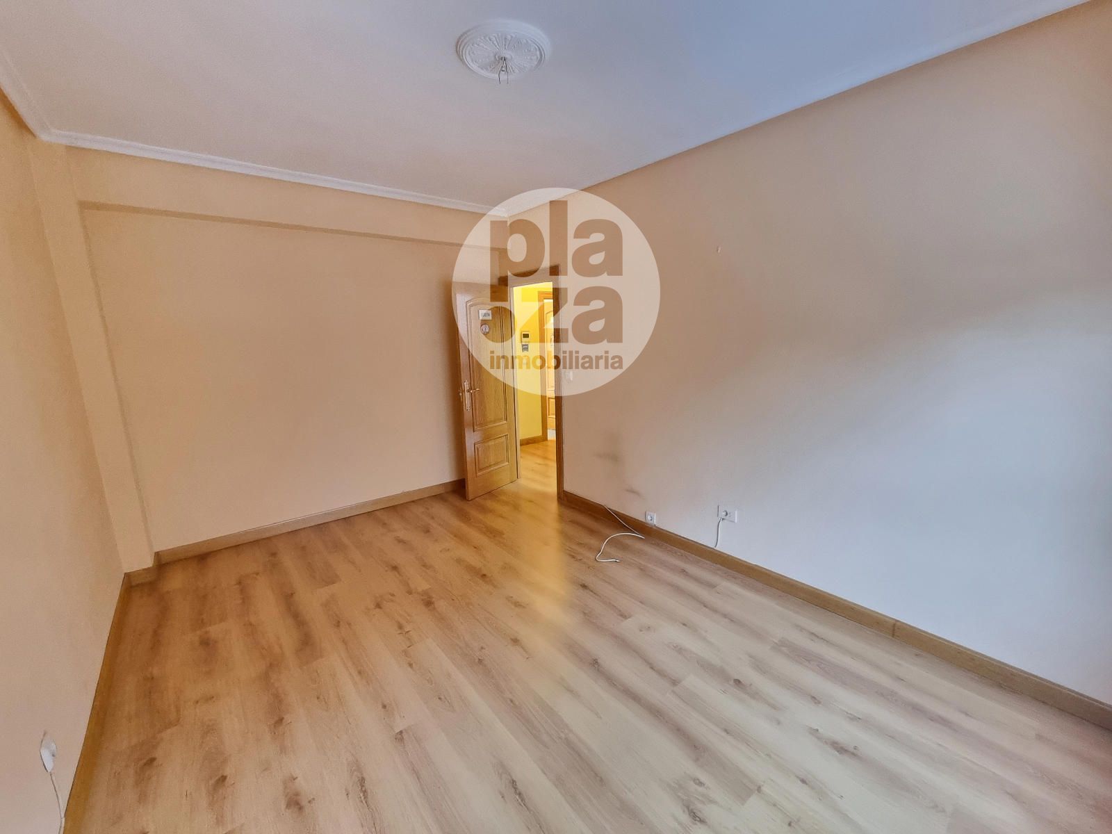 Dormitori de Pis en venda en Burgos Capital amb Calefacció