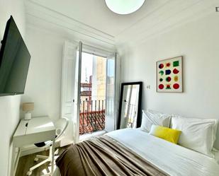 Dormitori de Apartament per a compartir en  Madrid Capital amb Calefacció, Moblat i Forn