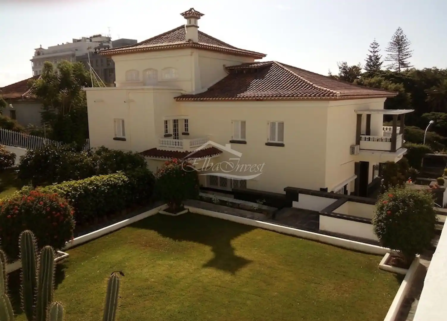 Exterior view of Houses for sale in Santa Cruz de Tenerife  with Air Conditioner, Terrace and Storage room