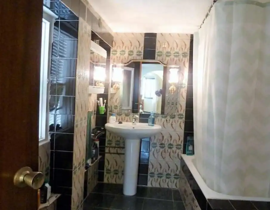 Bathroom of Houses for sale in L'Alfàs del Pi  with Air Conditioner, Terrace and Swimming Pool