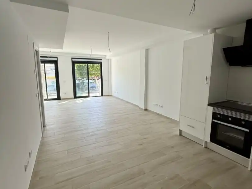 Habitatge amb ascensor en venda a avenida reyes católicos 14