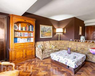 Flat for sale in Vía Univérsitas, Ciudad Jardín - Parque Roma