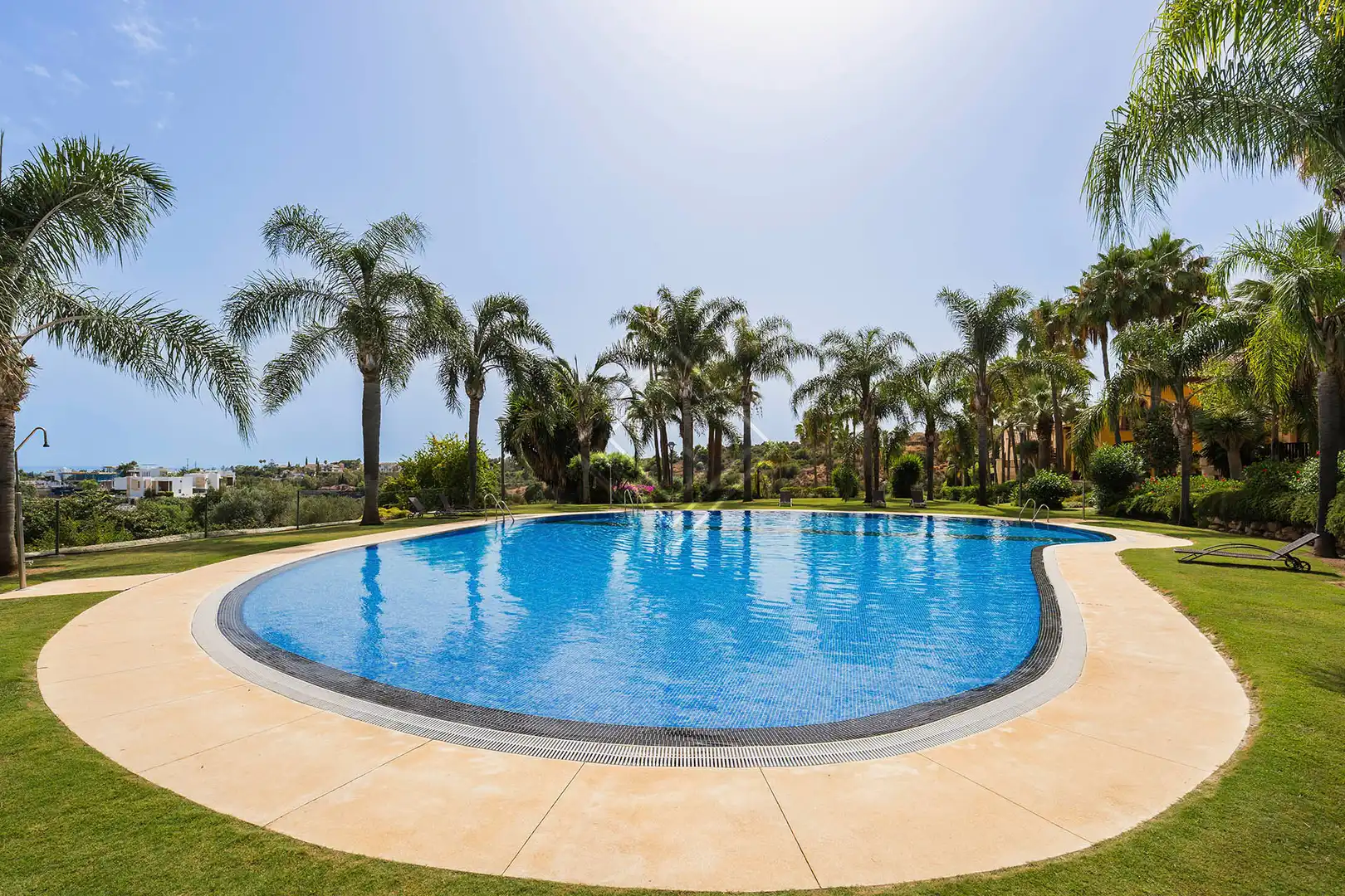 Chalet con piscina en venta en Milla de Oro, imagen 32
