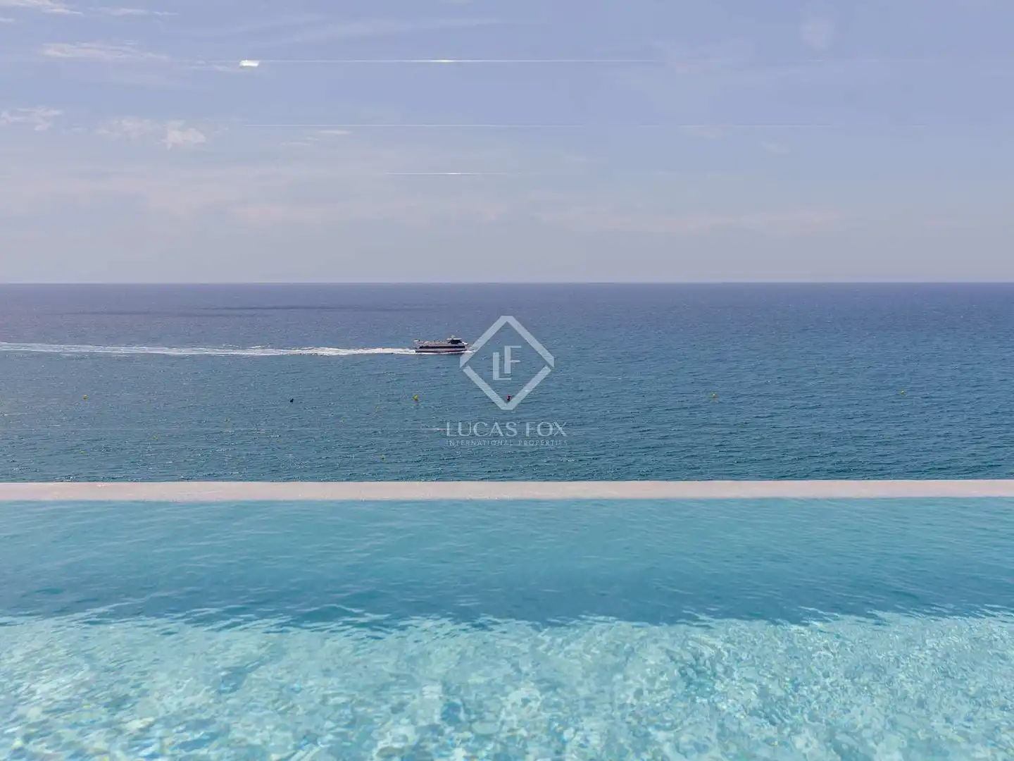 Piscina de Piso en venta en Lloret de Mar con Aire acondicionado, Calefacción y Balcón