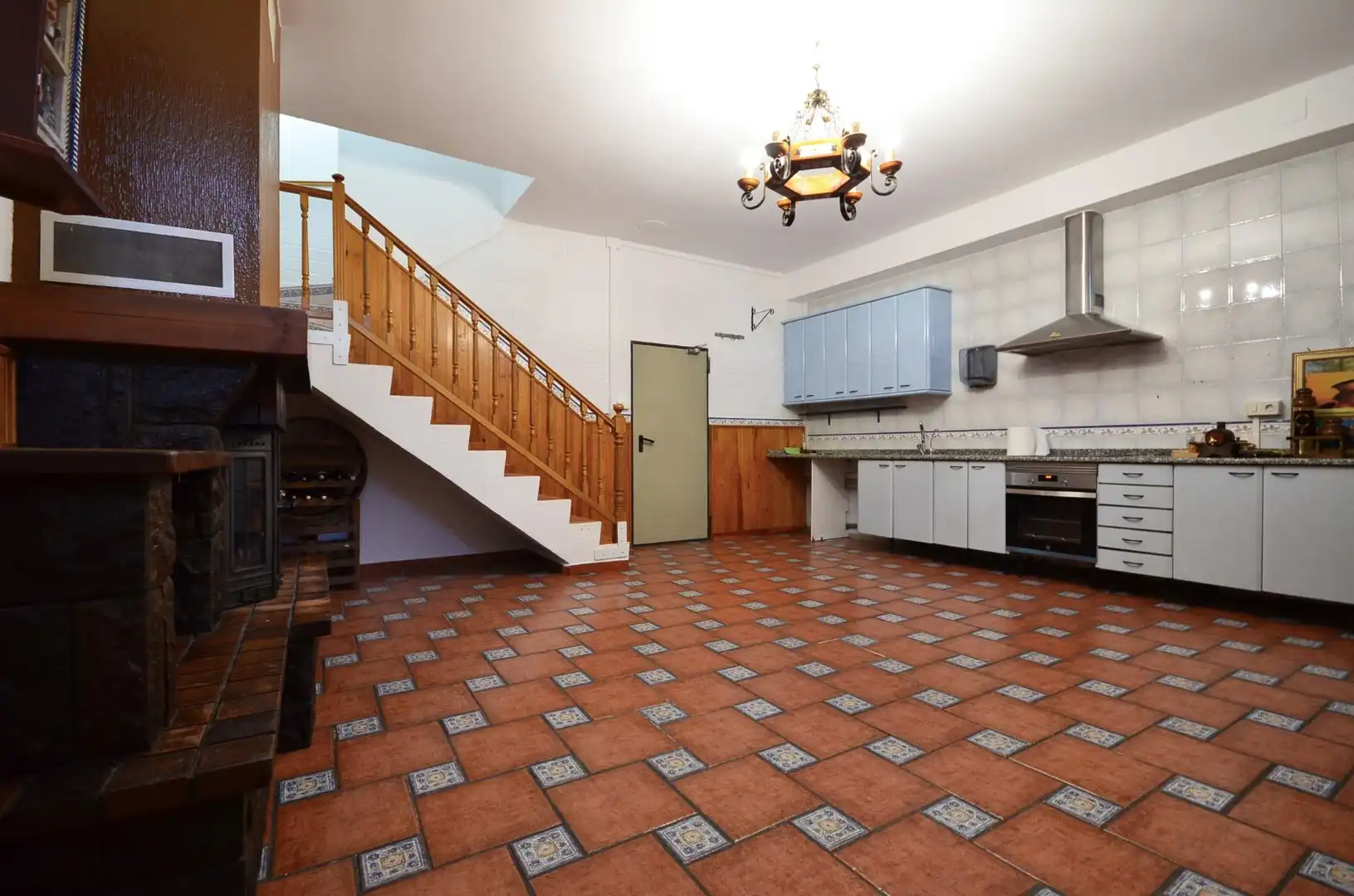 Kitchen of Detached homes for sale in Zaragoza