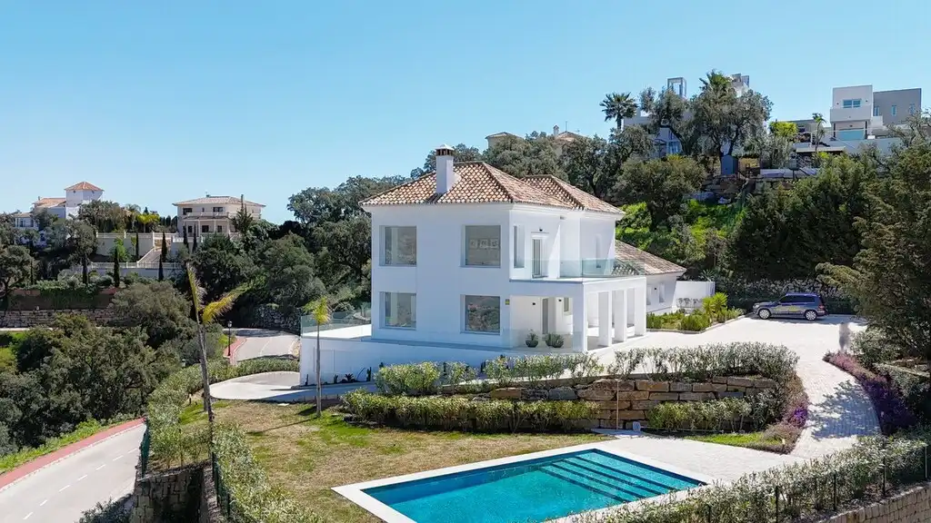 Chalet con piscina en venta en La Mairena, imagen 3