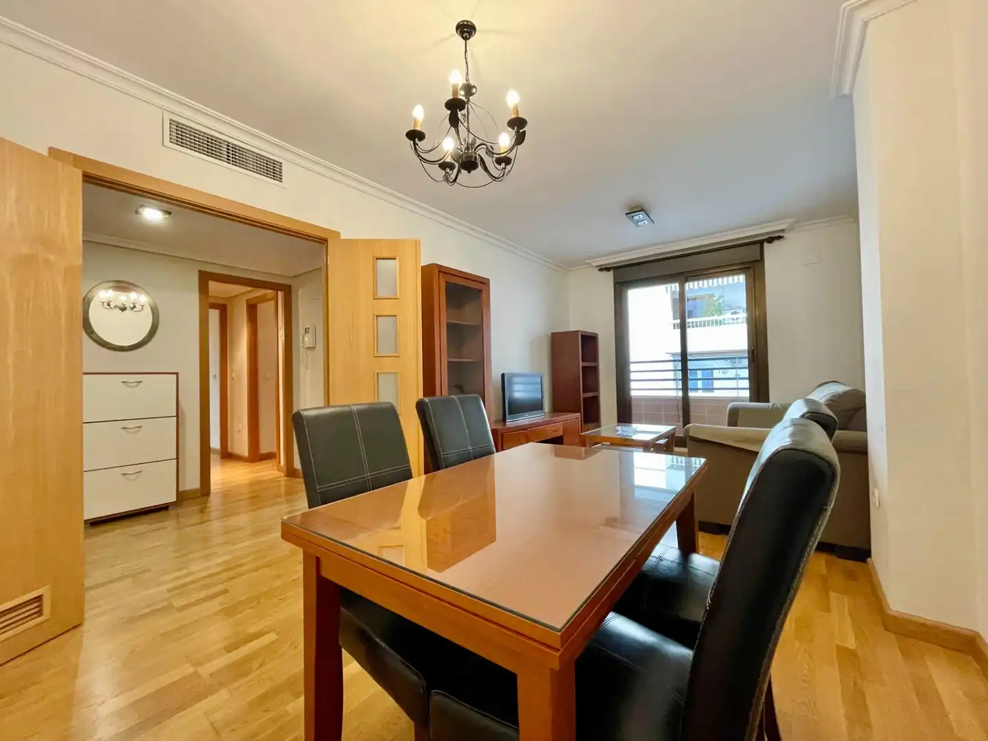 Dining room of Flat for sale in Córdoba  with Air Conditioner, Heating and Parquet flooring