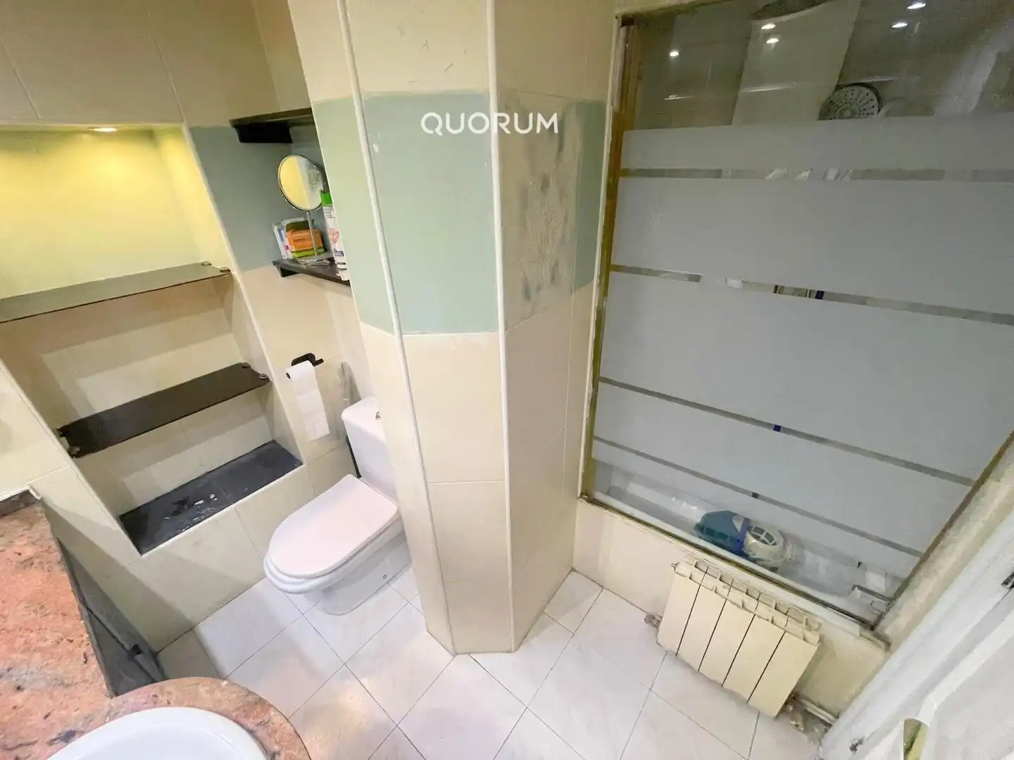 Bathroom of Flat for sale in Bilbao   with Heating