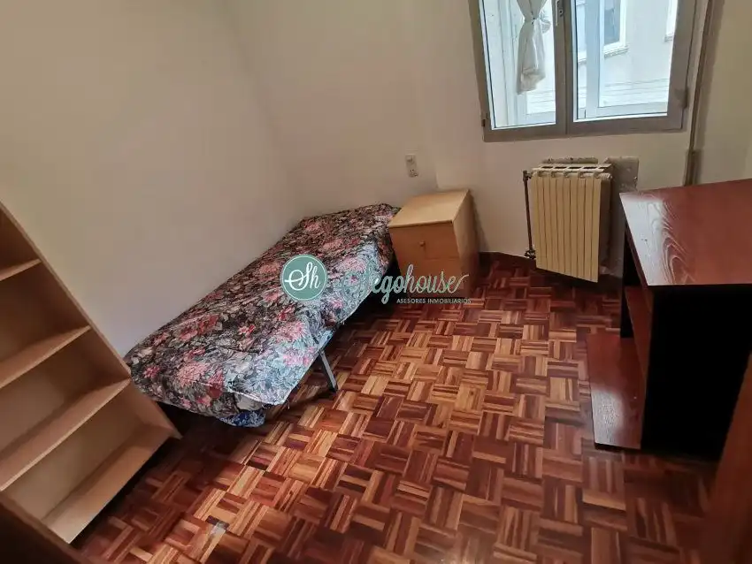 Habitación de Piso en venta en Segovia con Calefacción, Parquet y Terraza