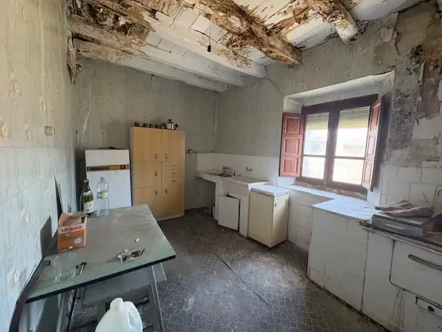 Cuina de Casa adosada en venda en San Miguel del Arroyo amb Jardí privat