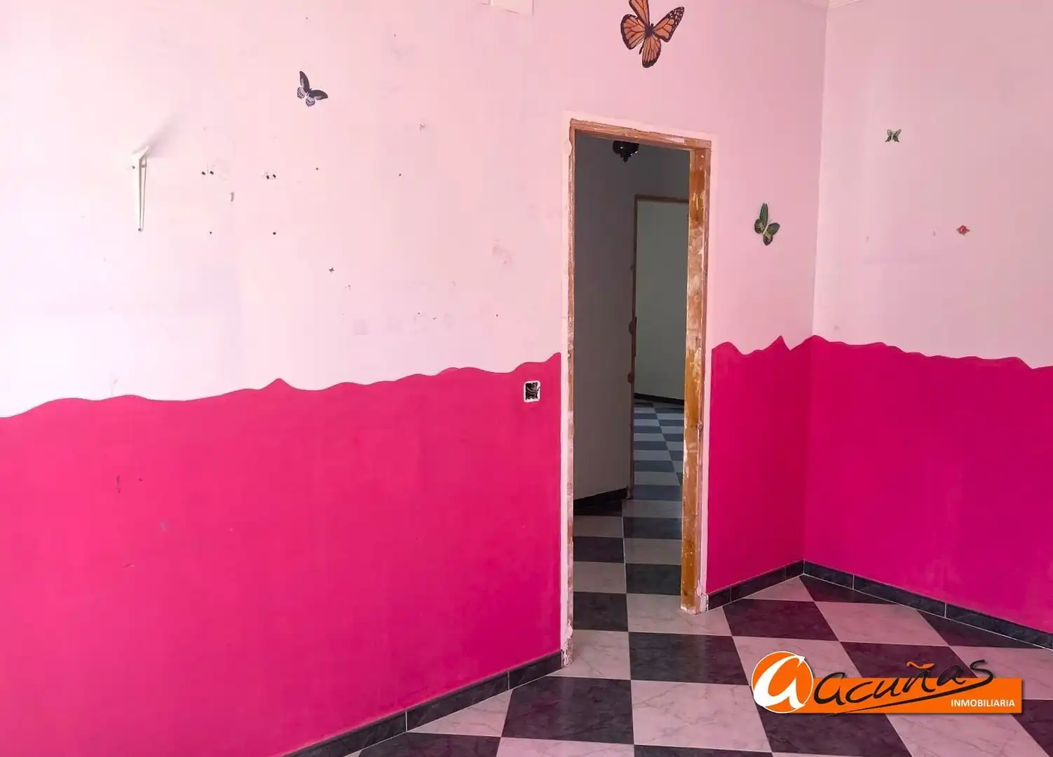 Casa adosada en venta en Gilena con Terraza y Trastero