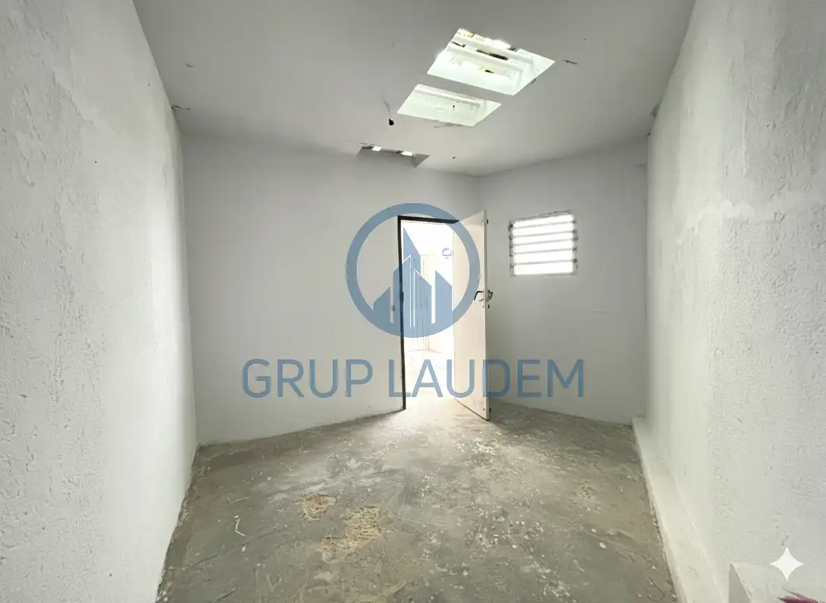 Commercial properties for sale in Mataró