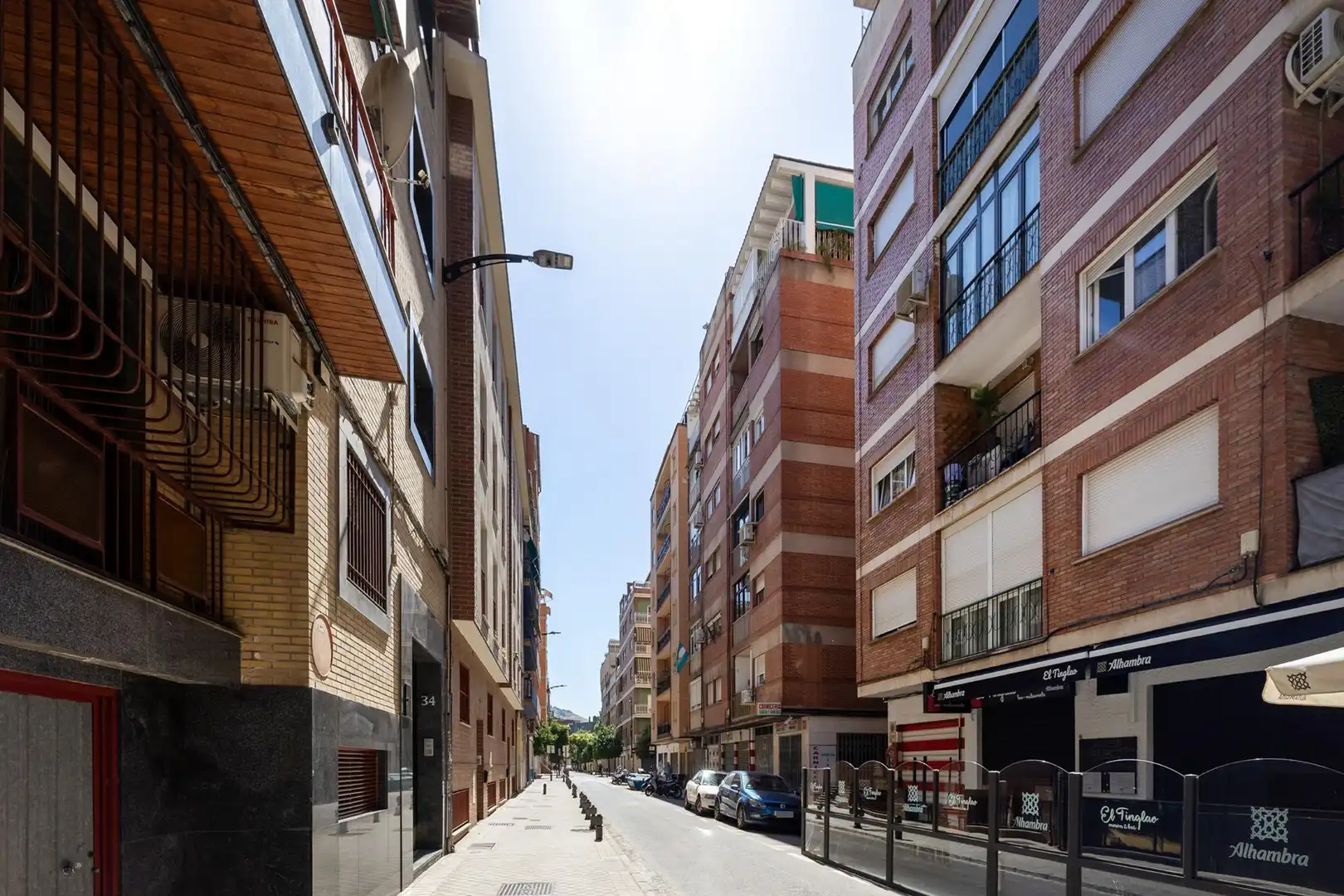Vista exterior de Piso en venta en Granada con Aire acondicionado y Calefacción