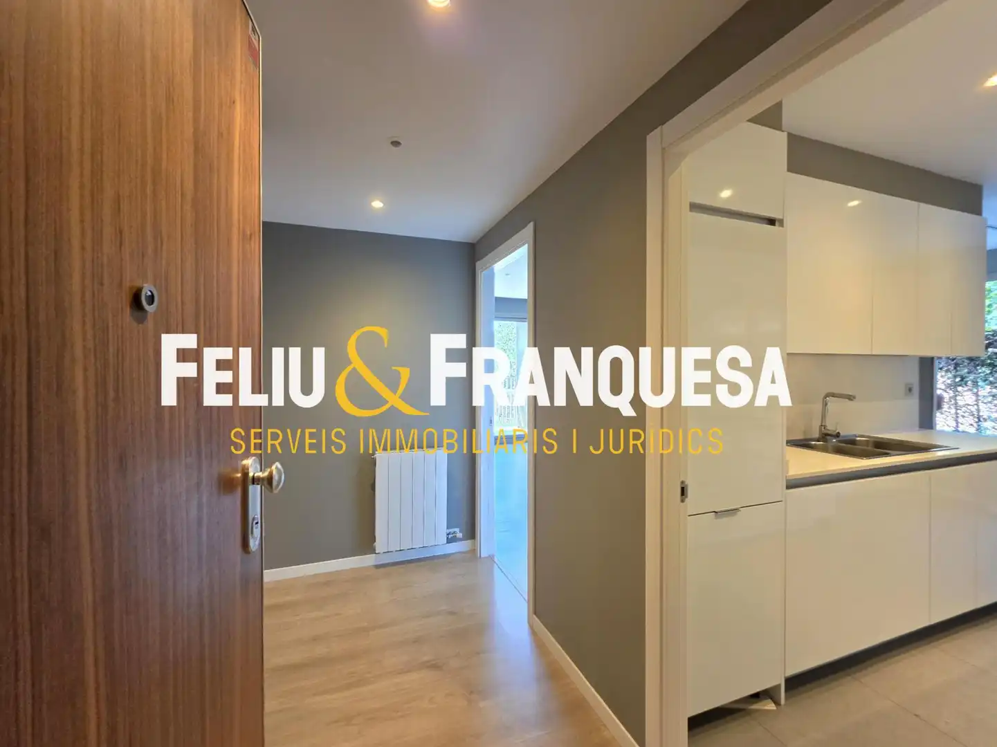 Piso en venta en Sant Cugat del Vallès con Calefacción, Jardín privado y Terraza