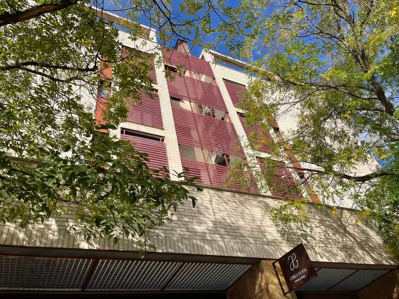 Vista exterior de Local en venta en Rivas-Vaciamadrid