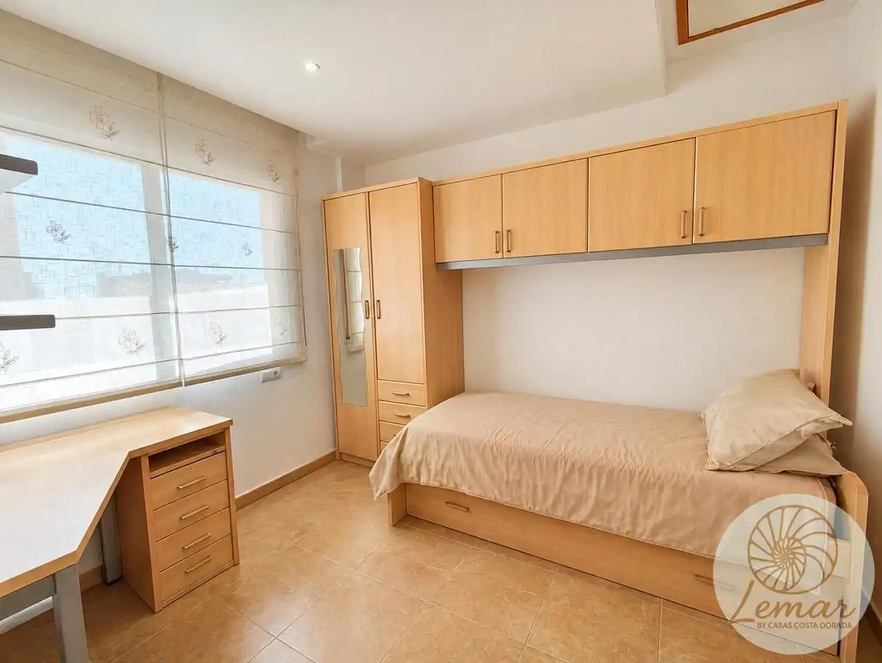 Schlafzimmer von Dachboden zum Verkauf in L'Ametlla de Mar  mit Klimaanlage, Heizung und Terrasse