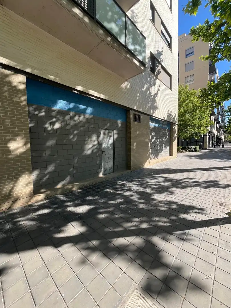 Commercial properties for sale in Nou Benicalap