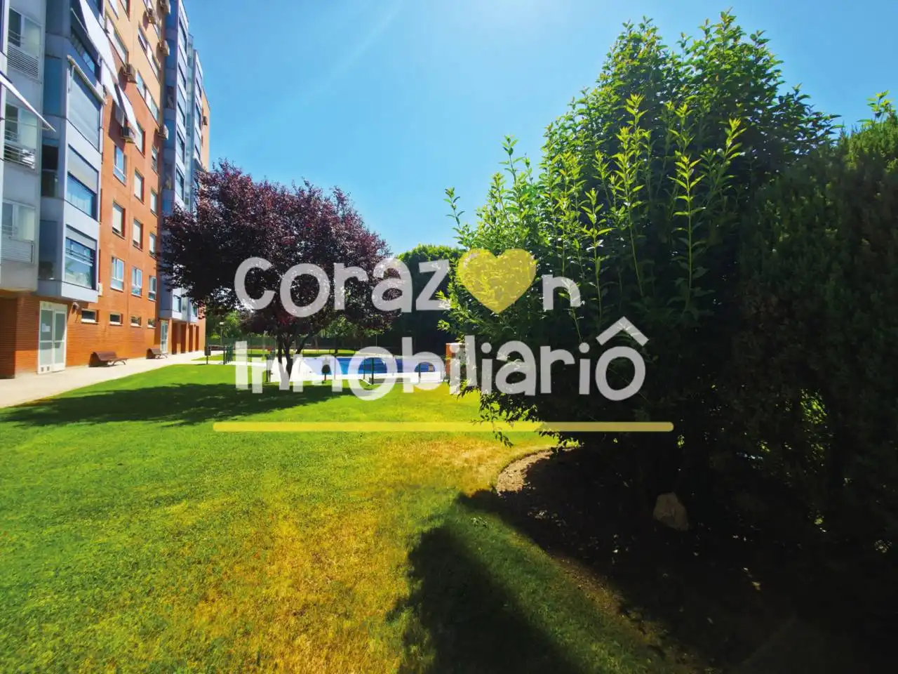 Exterior view of Flat for sale in Madrid  with Heating, Parquet flooring and Storage room