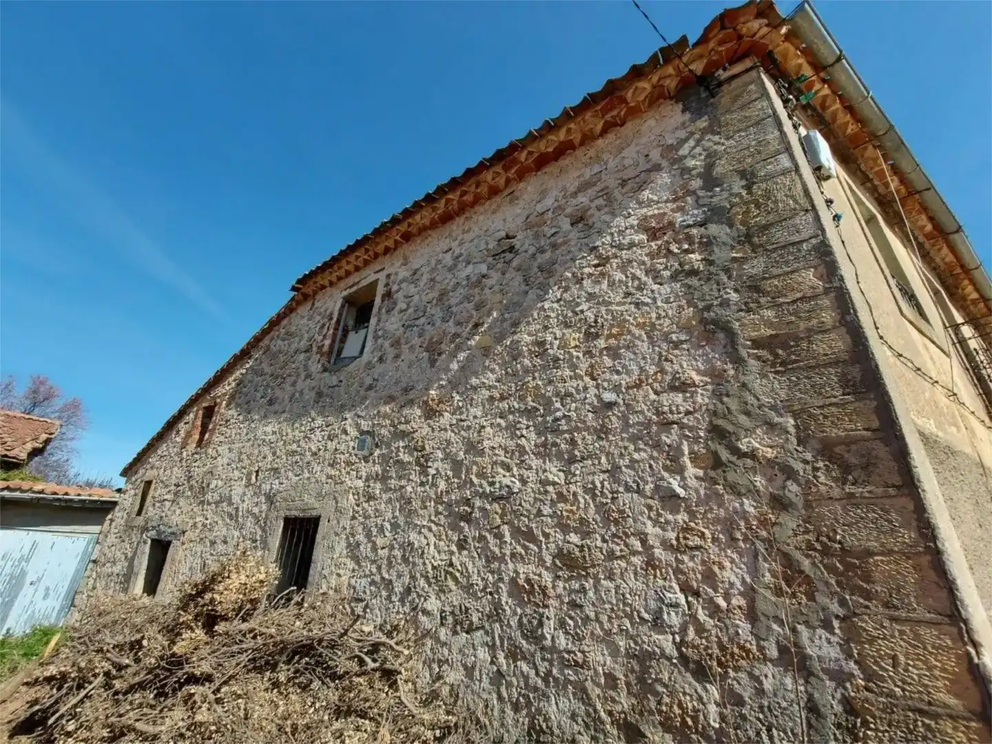 Vista exterior de Casa o xalet en venda en Campo de San Pedro, Segovia