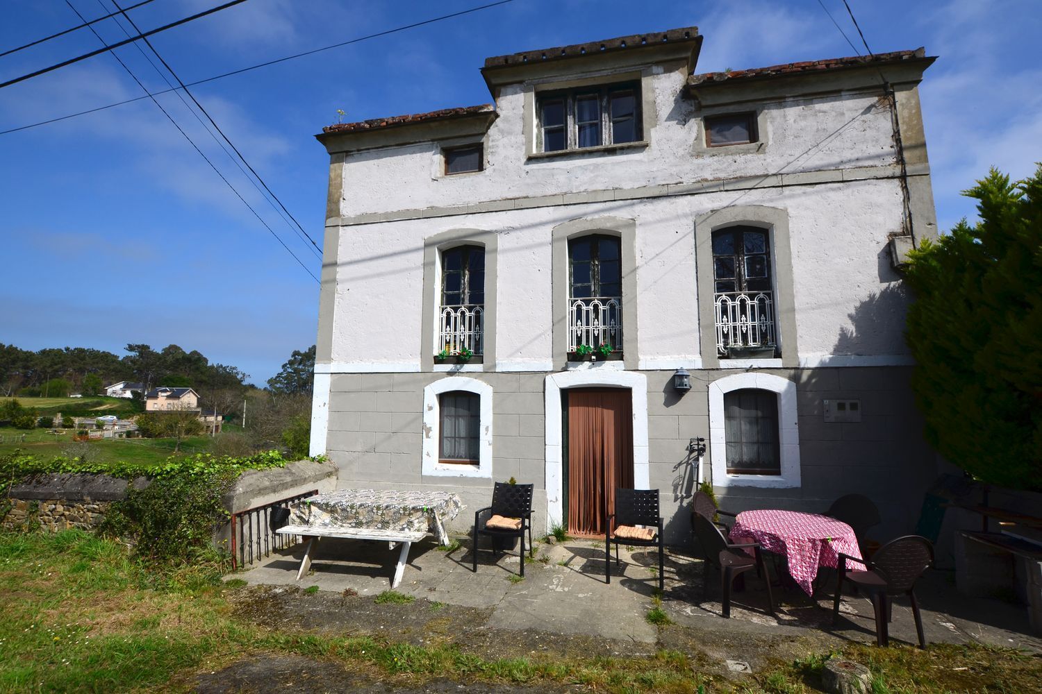 Vista exterior de Casa o xalet en venda en Coaña amb Calefacció i Piscina